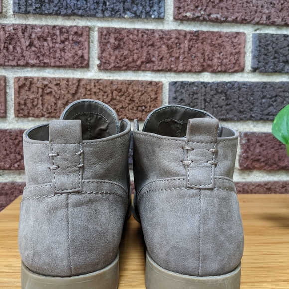 Indigo Rd women's brown ankle booties size 7.5 - Picture 4 of 6